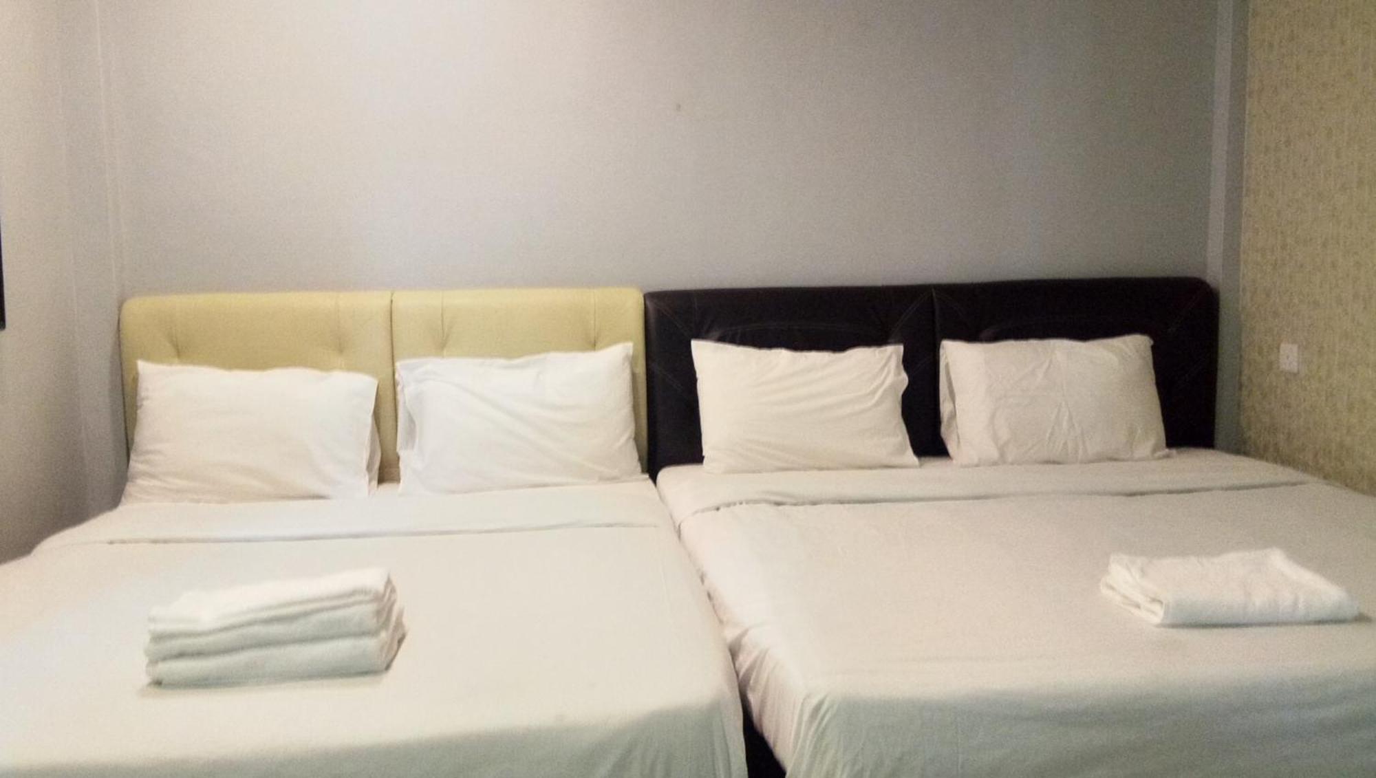D Lima Beach Inn Pantai Cenang  Eksteriør billede