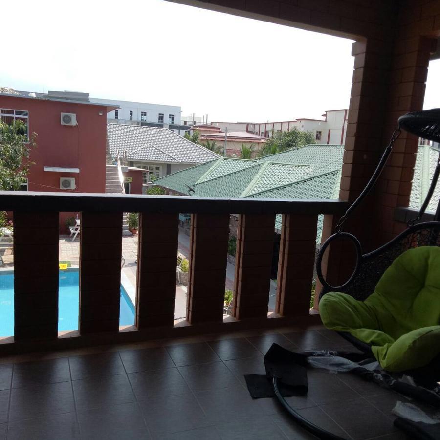 D Lima Beach Inn Pantai Cenang  Eksteriør billede