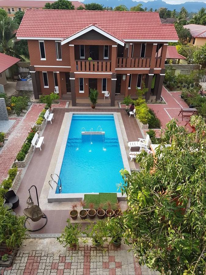 D Lima Beach Inn Pantai Cenang  Eksteriør billede