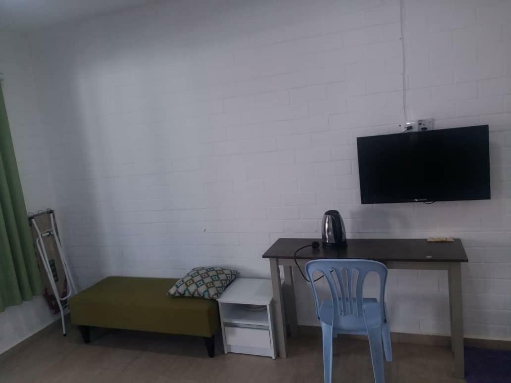 D Lima Beach Inn Pantai Cenang  Eksteriør billede